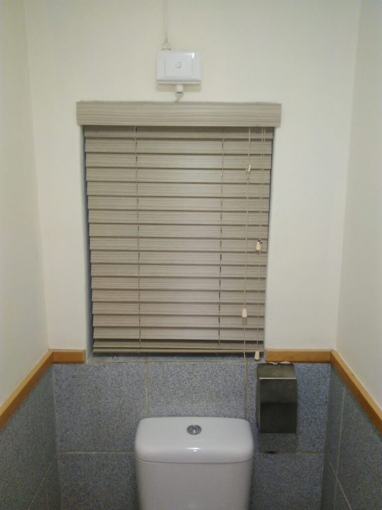 customer blinds installation