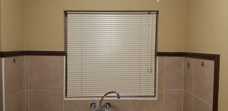 customer blinds installation