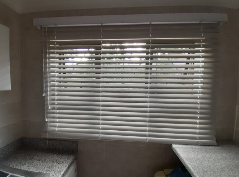 customer blinds installation
