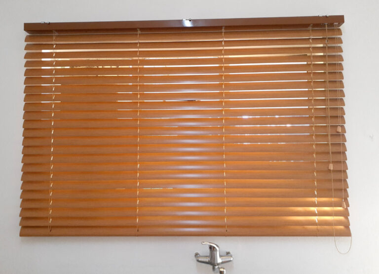 customer blinds installation