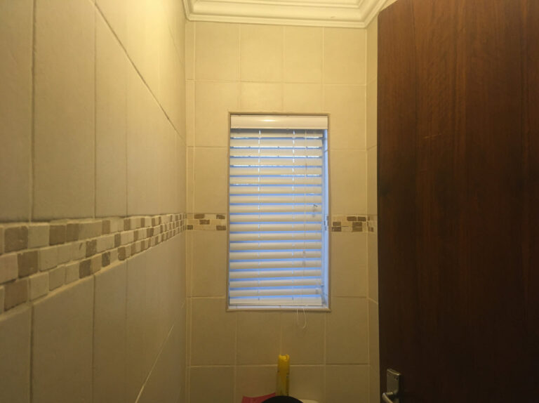 customer blinds installation