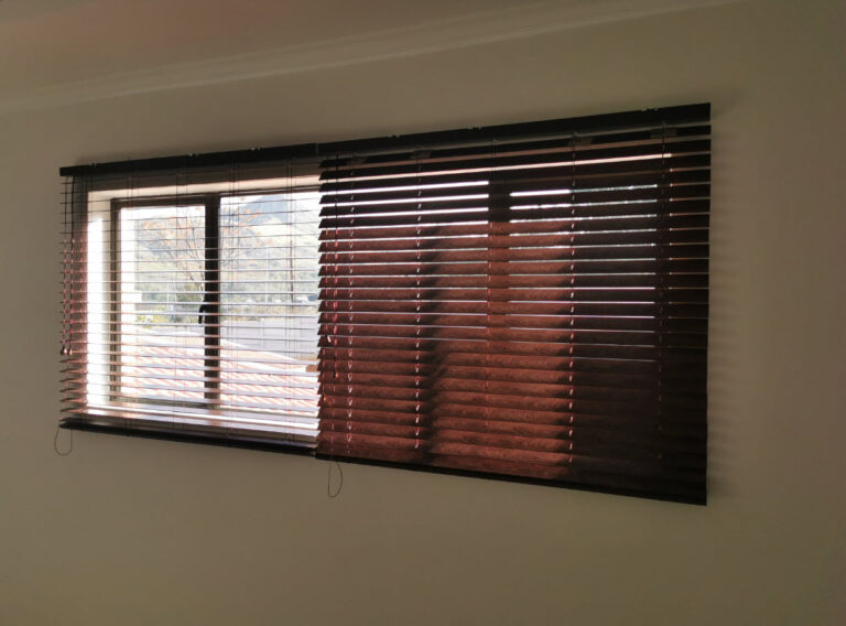 customer blinds installation