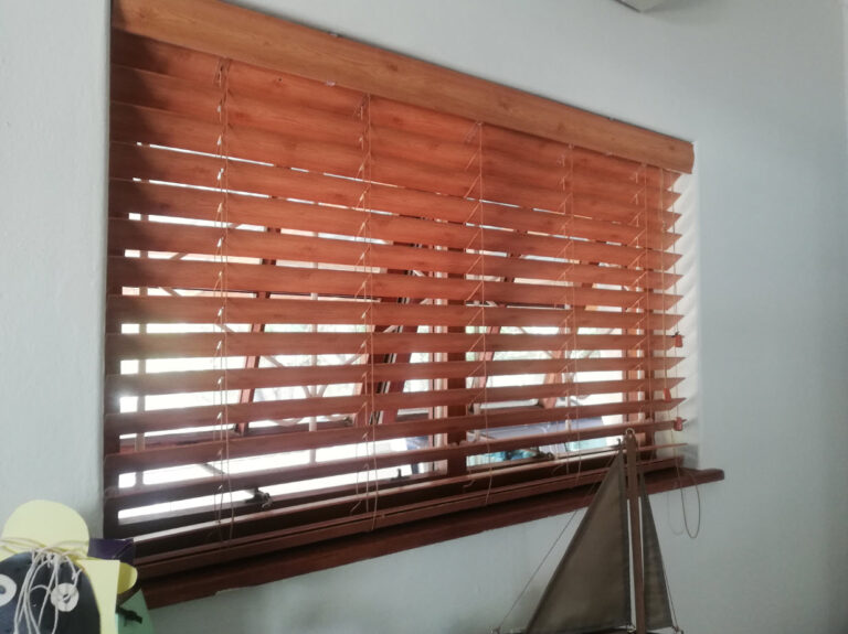 customer blinds installation