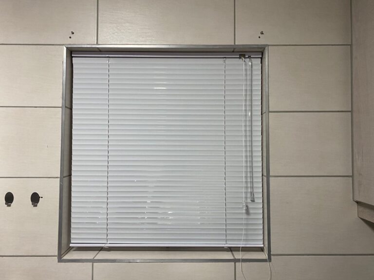 customer blinds installation