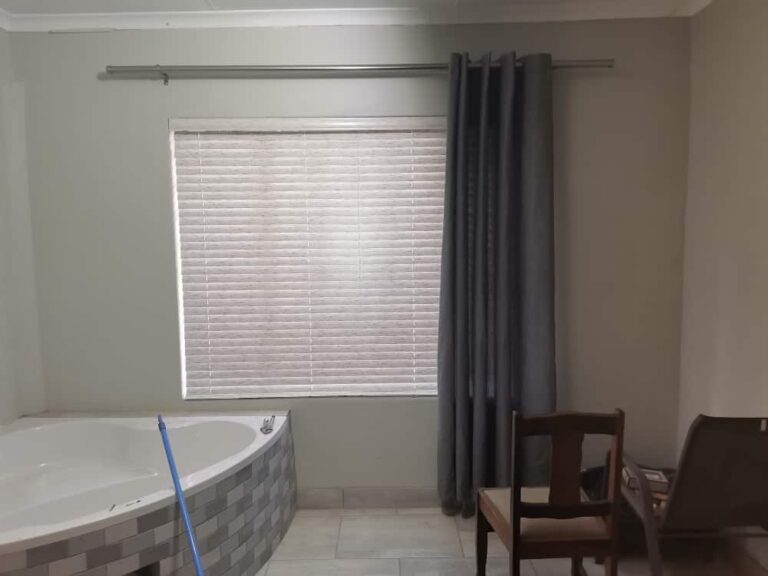 customer blinds installation