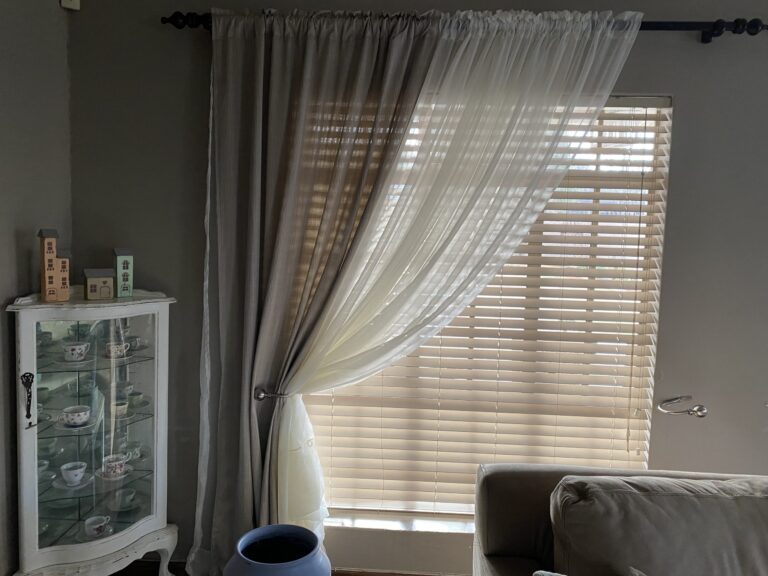 customer blinds installation