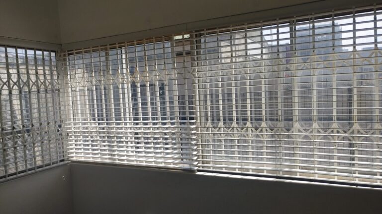 customer blinds installation