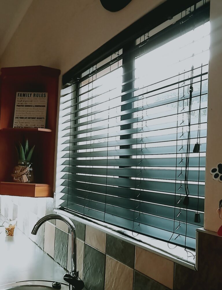 customer blinds installation