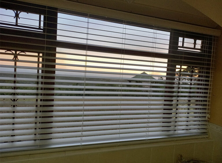 customer blinds installation