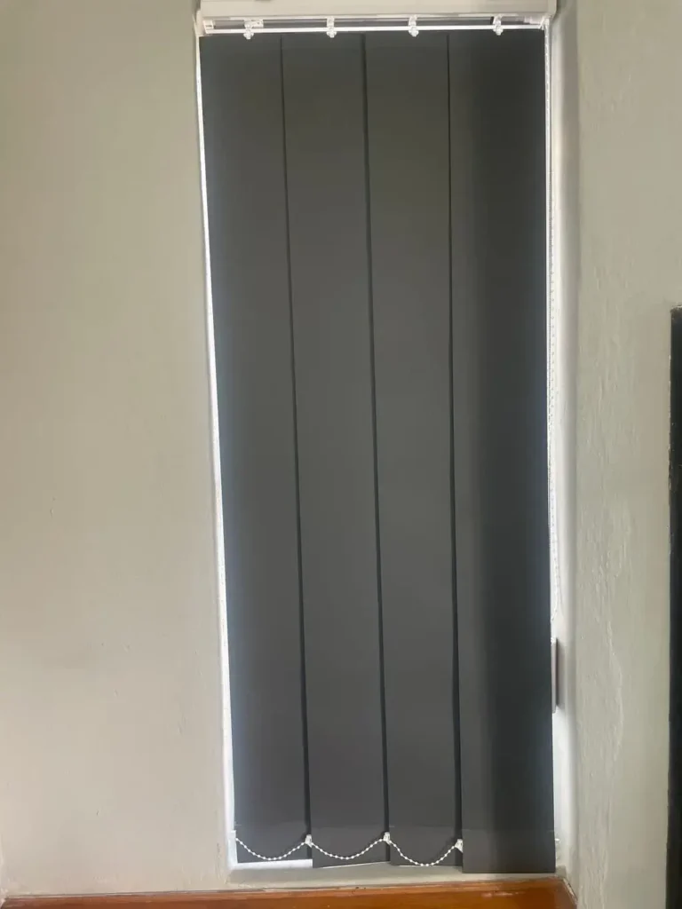 vertical 127mm grey lounge