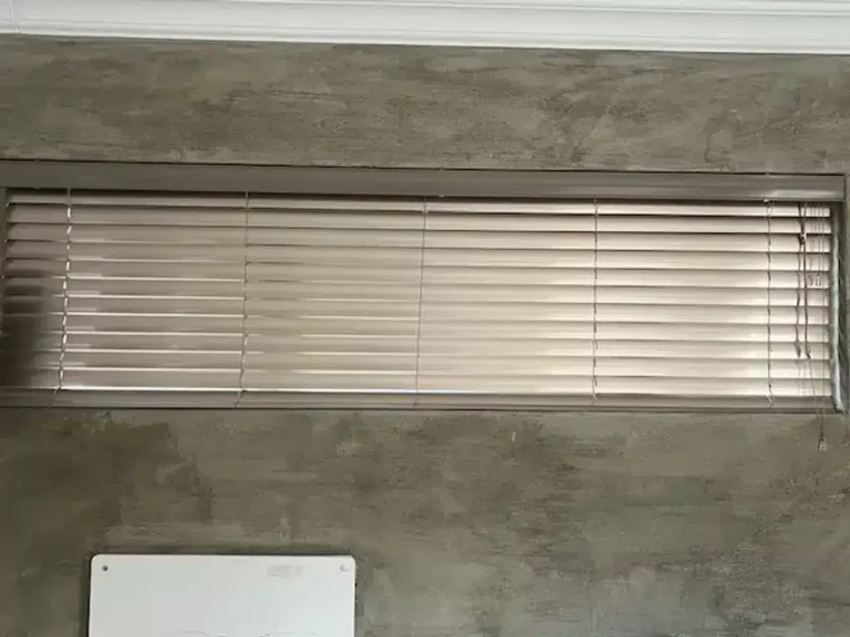 Aluminium Venetian Silver Bedroom